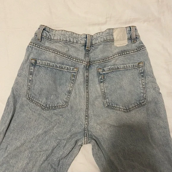 Zara Mom Jeans - Picture 4 of 4